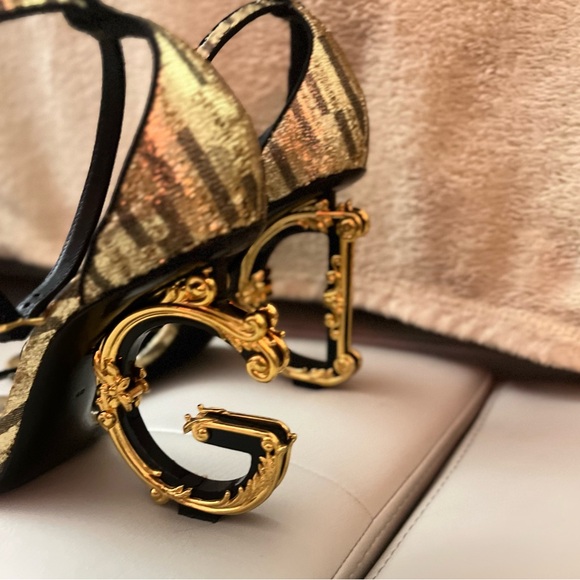 Dolce & Gabbana Logo Embellished Heel Sandals - Picture 4 of 10